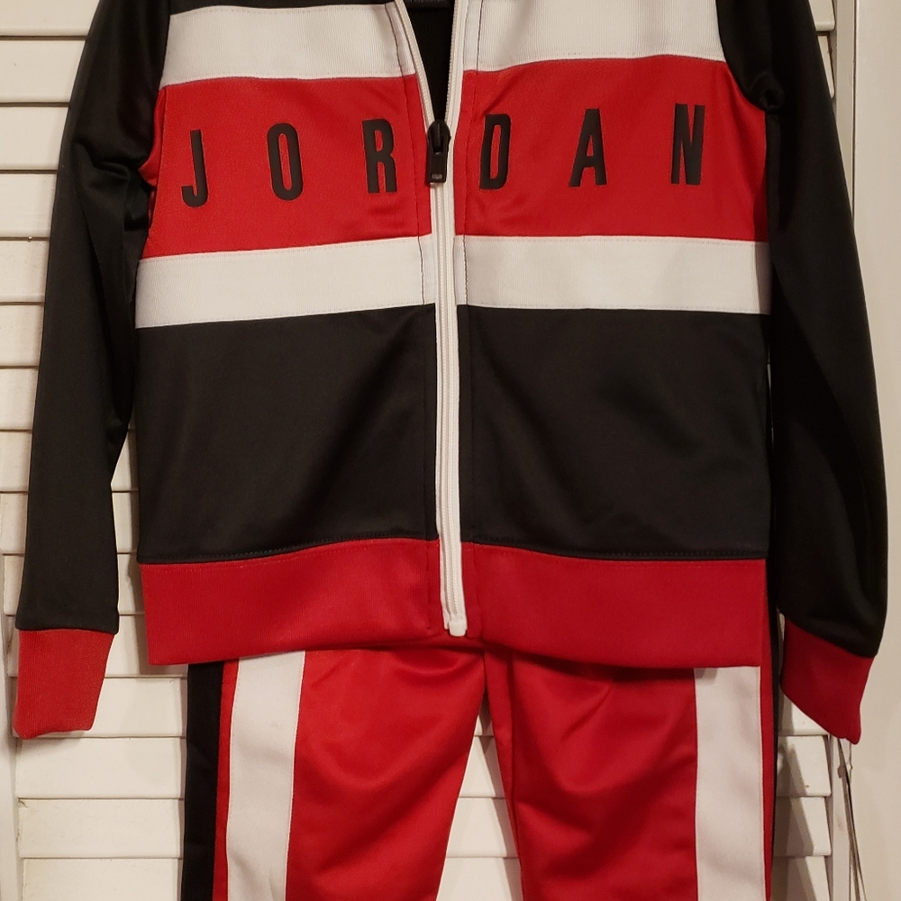 Nike jogging suit